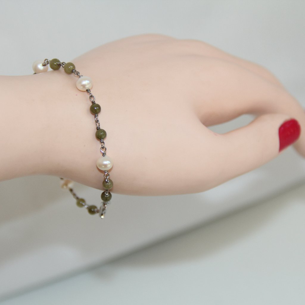 Blue Nile Sterling Silver Pearl And Chalcedony Bracelet